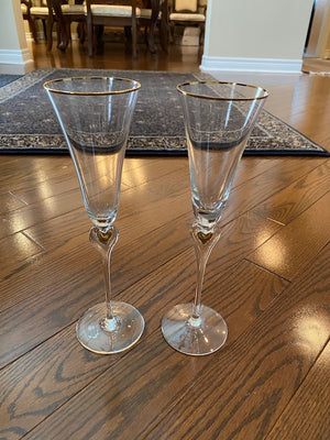 2 Champagne Glasses with Gold Trim