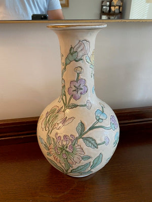 Oriental Vase, Made in Macau