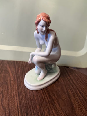 Vintage Zsolnay Pecs Hungary Kneeling Nude Woman Figurine
