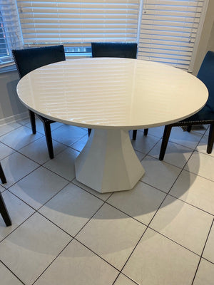 Round White Lacquered Kitchen Table