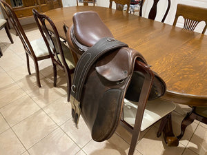 Prix des Nations Crosby Saddle
