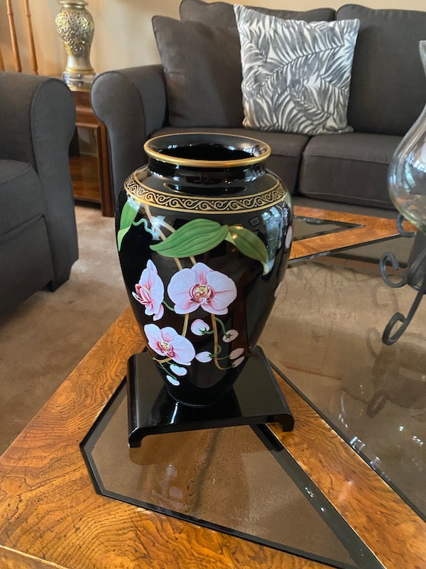The Franklin Mint "The Vase of The Fragrant Orchid" by Makoto Miyagi