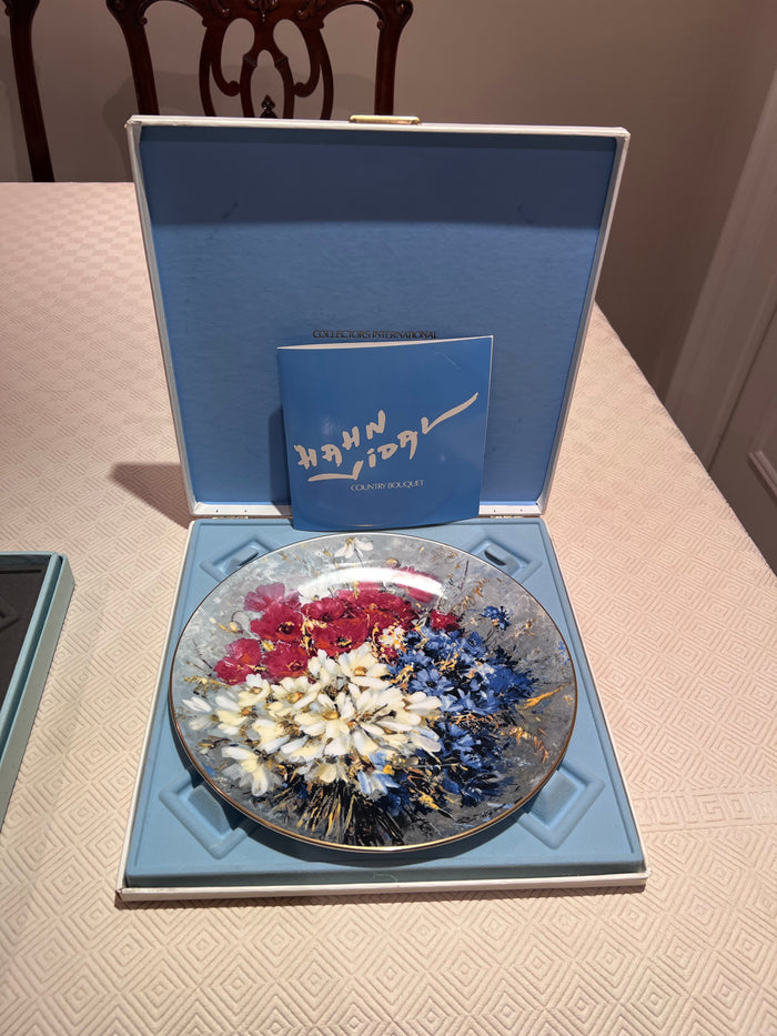 Royal Doulton Country Bouquet by Hahn Vidal Collector Plate