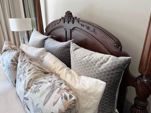 "Laura Ashley Home" King Four Poster Bed