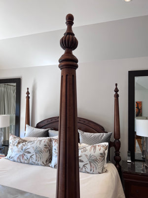 "Laura Ashley Home" King Four Poster Bed