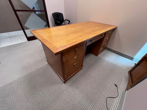 'Leda Office Furniture' Executive Desk