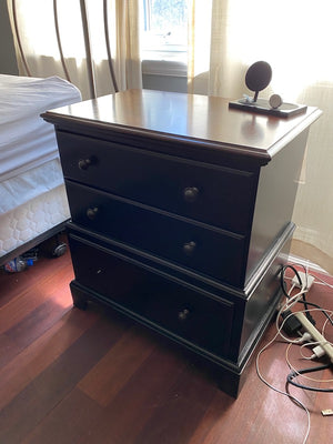 'Bassett' Small Chest of Drawers