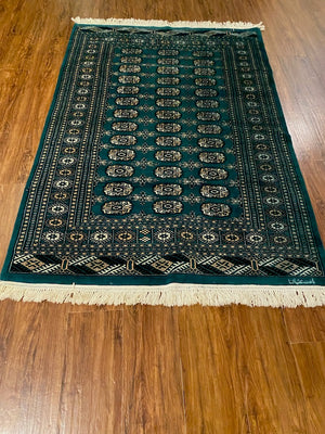 100% Wool Green Pakistani Bokhara Rug