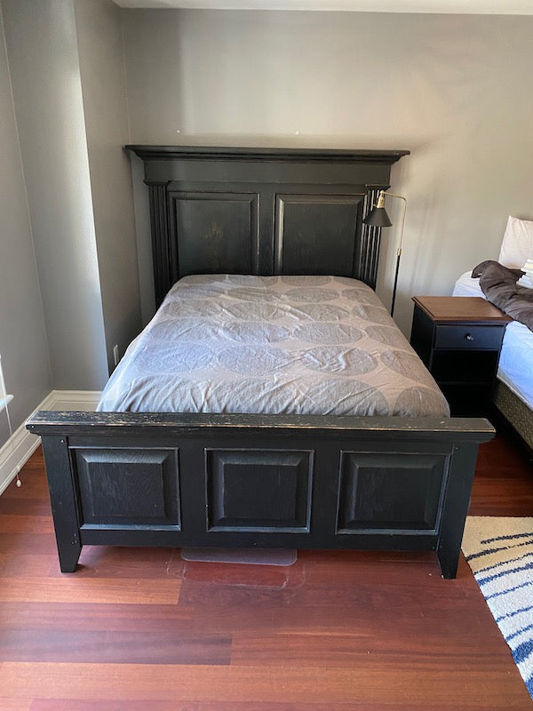 Thomasville "Urban Retreat" Black, Distressed Wood Queen Bed Frame