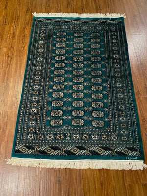 100% Wool Green Pakistani Bokhara Rug