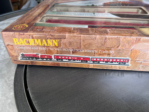 Bachmann Harry Potter and the Sorcerer's Stone, Hogwarts Express HO/OO Scale Electric Train Set