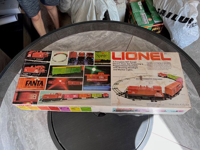 LIONEL 1974 O SCALE COCA COLA DIESEL FREIGHT TRAIN SET