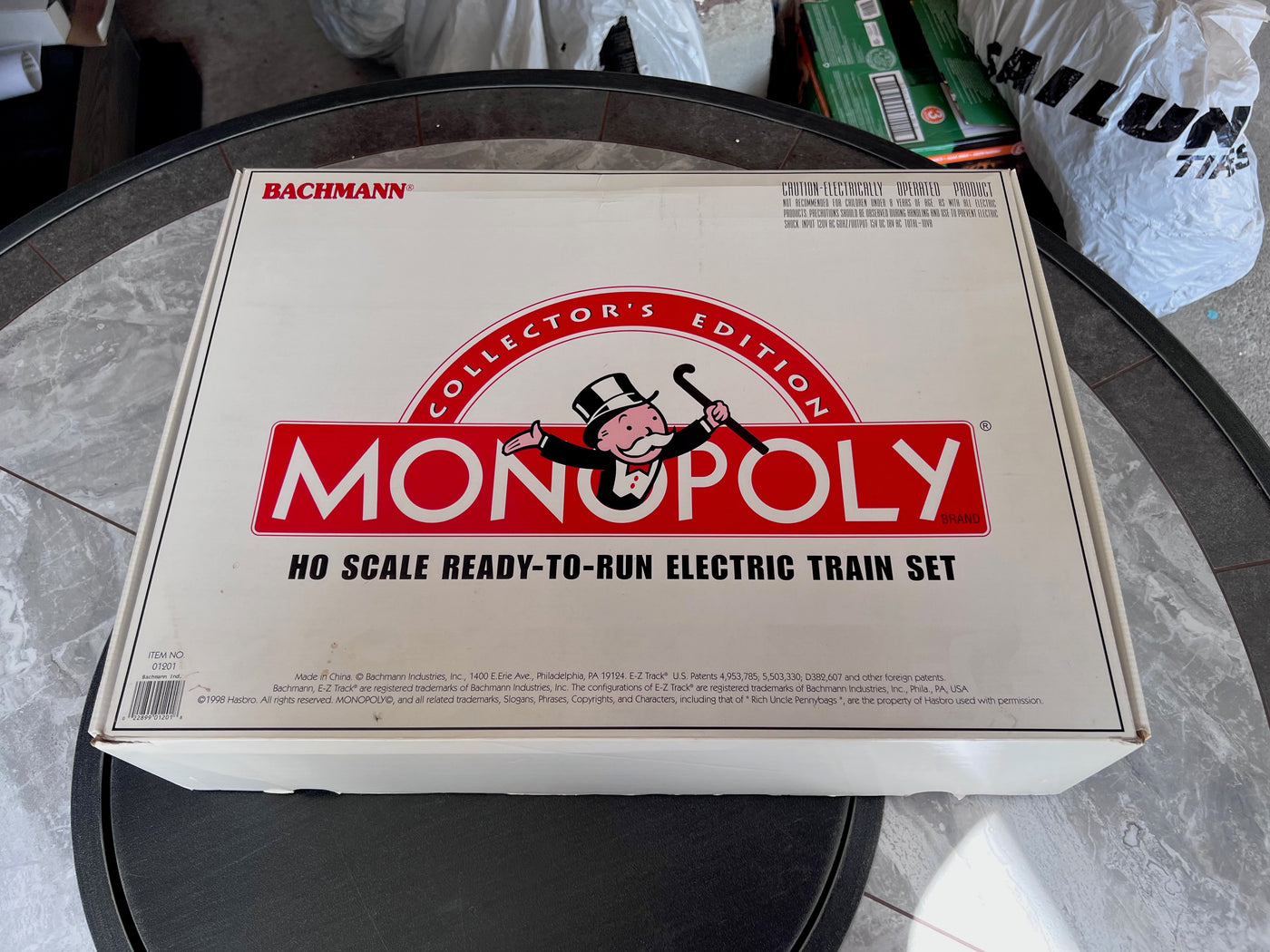 Bachmann Monopoly HO Scale Ready To Run Electric Train Set Sell My Stuff Canada Canada s Content and Estate Sale Specialists
