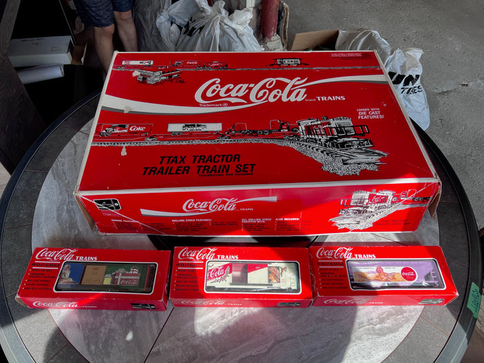 Coca-Cola Electric Trains Lot 0/027 Gauge