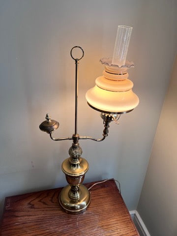 Brass Antique Style Oil Lamp (Electric) – Sell My Stuff Canada