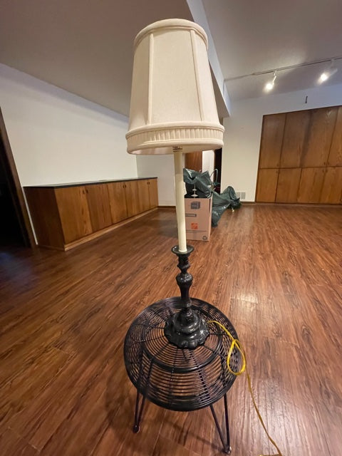 Black Metal Candlestick Table Lamp
