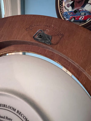 The Franklin Mint Heirloom Recommendation Richard Petty, 2 Collector Plates + Mahogany Frames