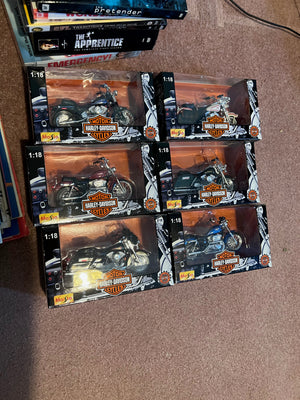 MAISTO HARLEY-DAVIDSON 1997 SERIES, 6-BIKE SET 1:18 SCALE