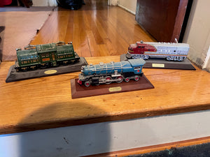 Avon 1992 Legendary Lionel Train Collection Lot