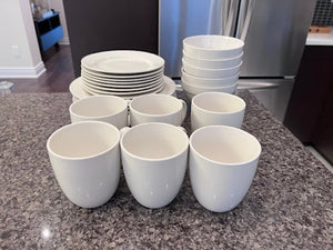 'Wholehome' Dinnerware Lot