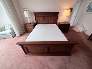 Durham Furniture Savile Row Victorian Mahogany Queen Bed Frame + Casper Mattress