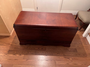 Honderich Furniture Co. Red Seal Cedar Chest