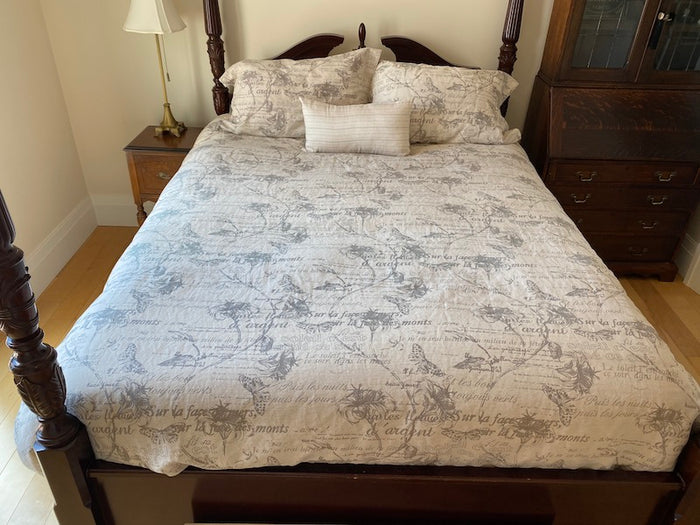 Queen Duvet Cover + 2 Pillow Cases