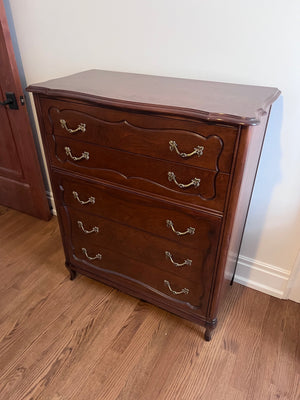 "Knechtel Quality Furniture" Dresser