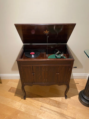 Antique- The Audaphonic ECL 1900 Phonograph