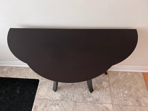 Bombay Company Scalloped Console Table (*2 Available)