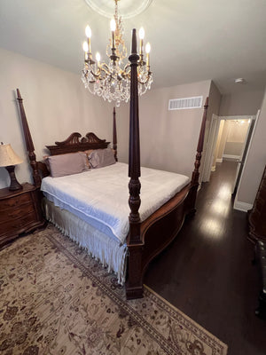 Ashley Furniture Chippendale Mahogany King 4 Poster Bed
