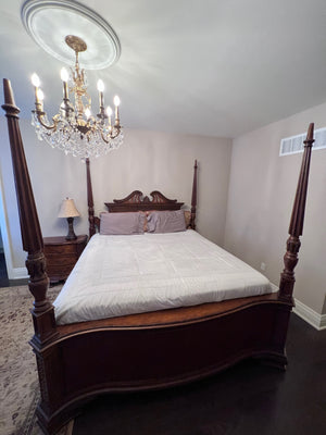 Ashley Furniture Chippendale Mahogany King 4 Poster Bed