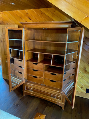 "Drexel Heritage" Armoire