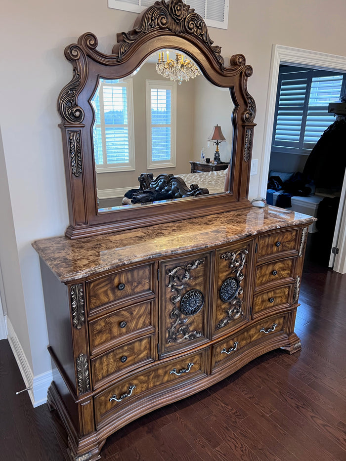 Cosmos Furniture Santa Monica Traditional Dresser with Mirror in Cherry Finish