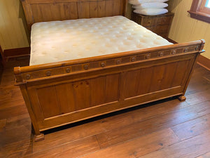 "Drexel Heritage" King Bed Frame