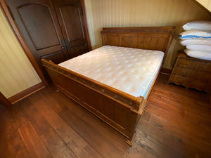 "Drexel Heritage" King Bed Frame