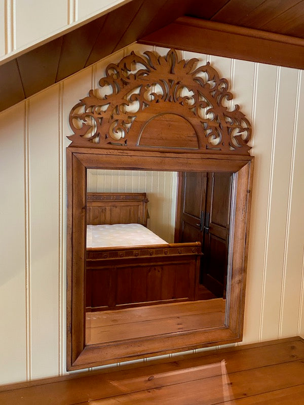 "Drexel Heritage" Ornate Wall Mirror