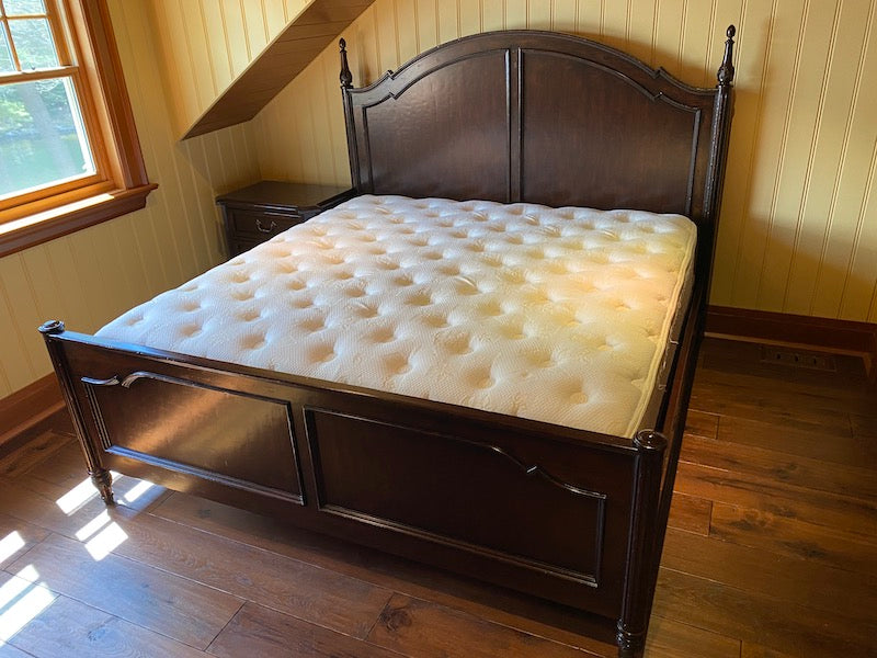 "Drexel Heritage" Dark Brown King Bed Frame