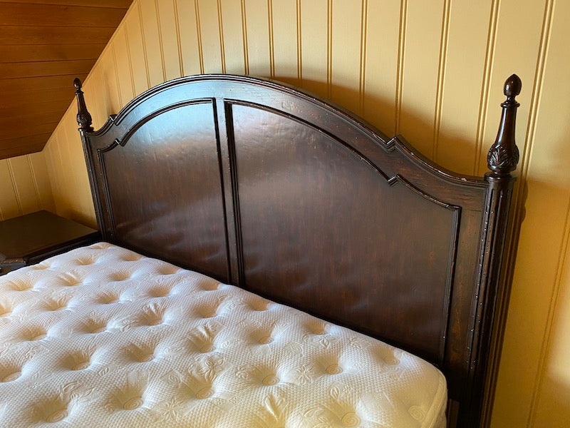 "Drexel Heritage" Dark Brown King Bed Frame