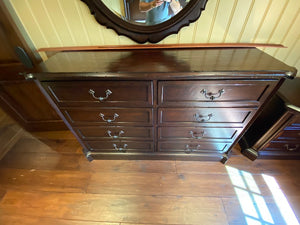 "Drexel Heritage" Dark Brown 8-Drawer Dresser