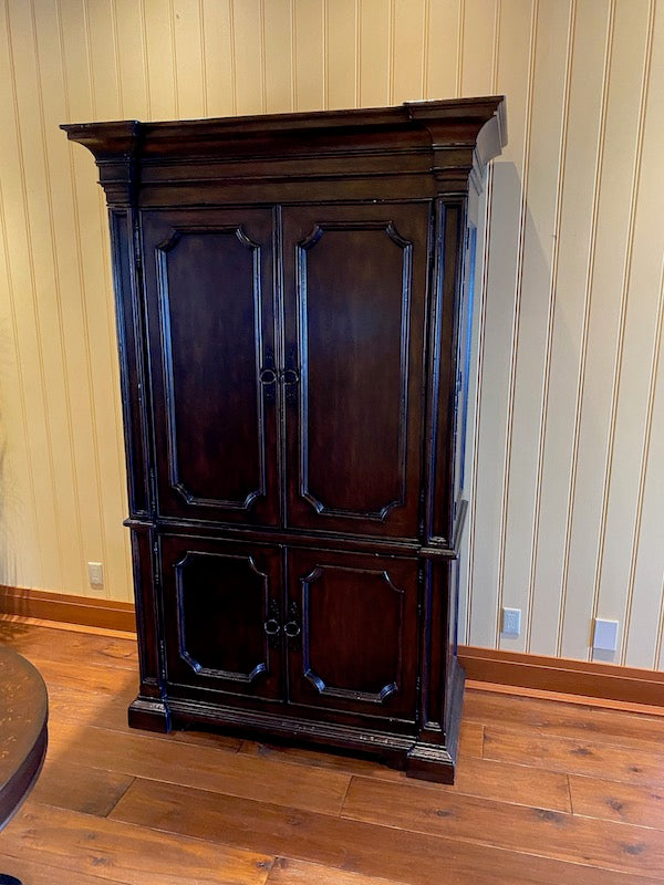 "Drexel Heritage" Tuscany Armoire