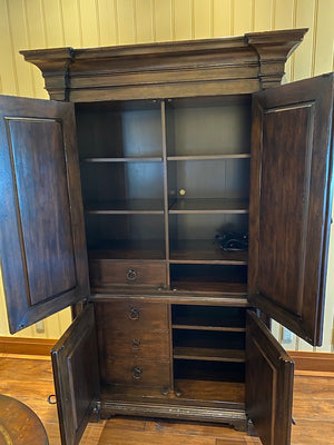 "Drexel Heritage" Tuscany Armoire