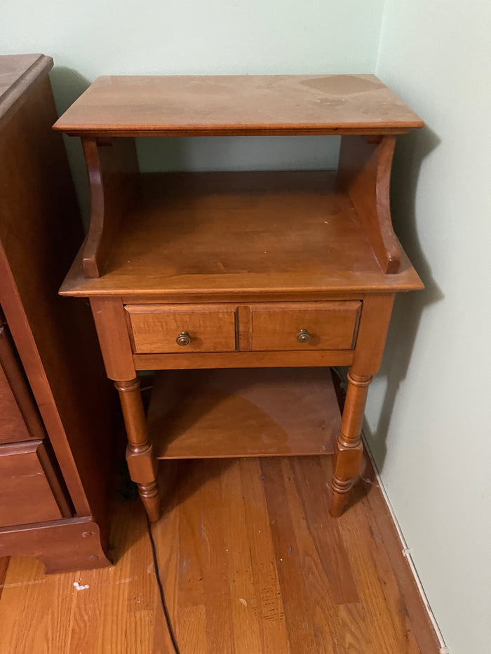 Vilas Side Table