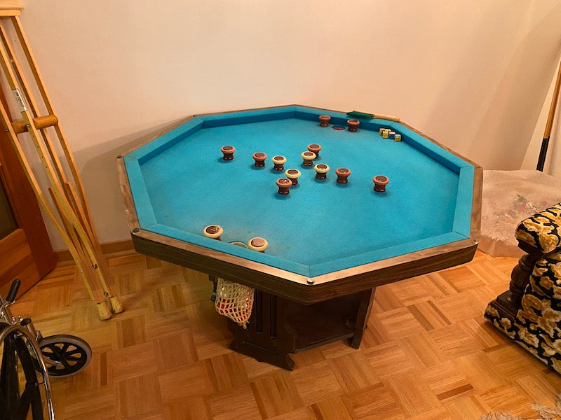 15+ Hexagon Bumper Pool Table