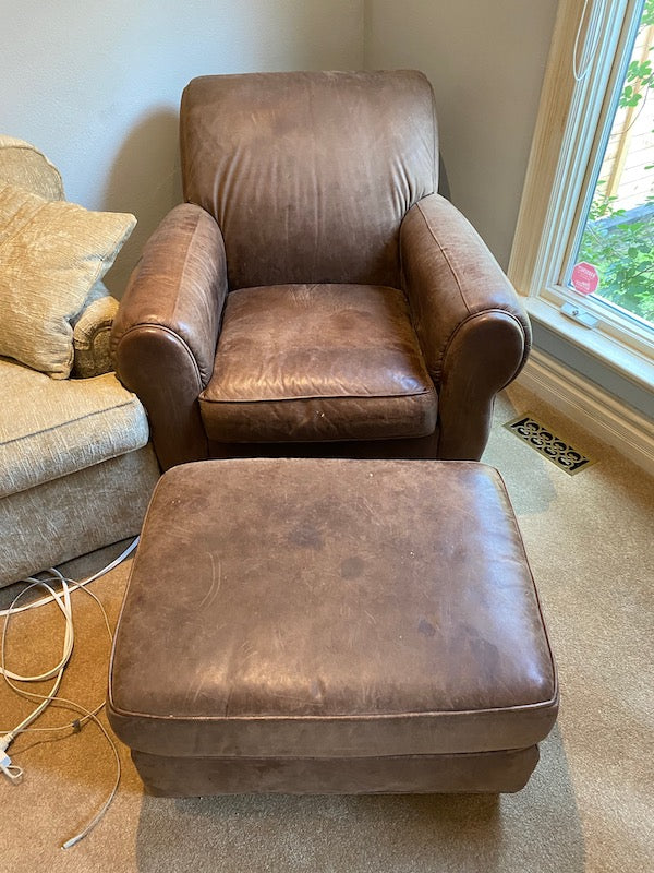 Brown Leather "Flexsteel" Armchair + Ottoman