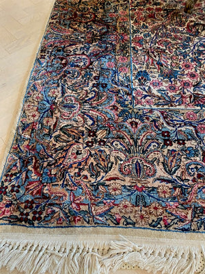 100% Wool Hand Knotted Rug