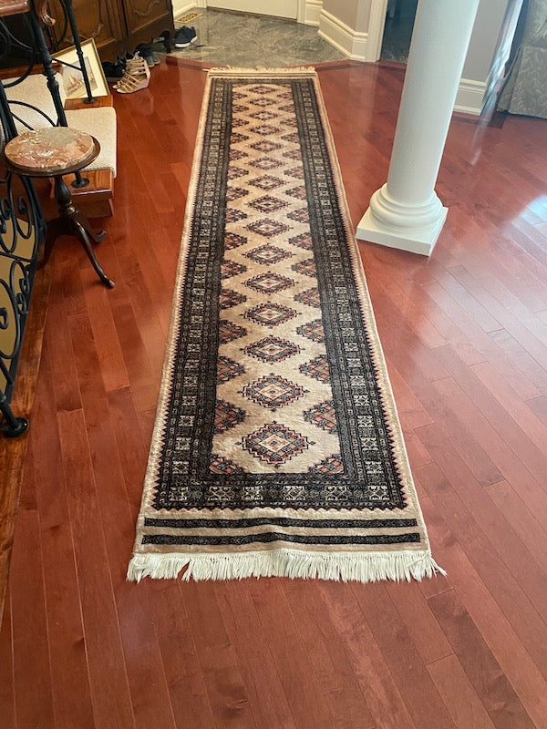 Kiran Carpets International 100% Wool Runner- 12ft x 2.7ft