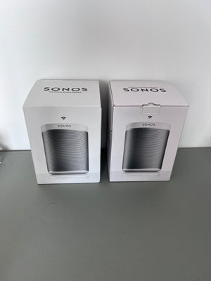 2 Sonos Play: 1 Wireless Speakers