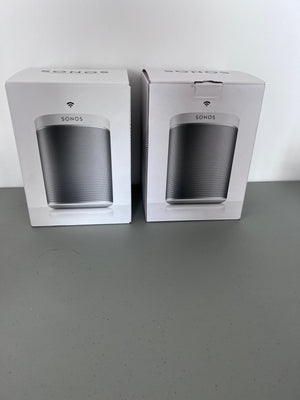 2 Sonos Play: 1 Wireless Speakers