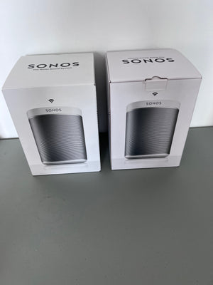2 Sonos Play: 1 Wireless Speakers